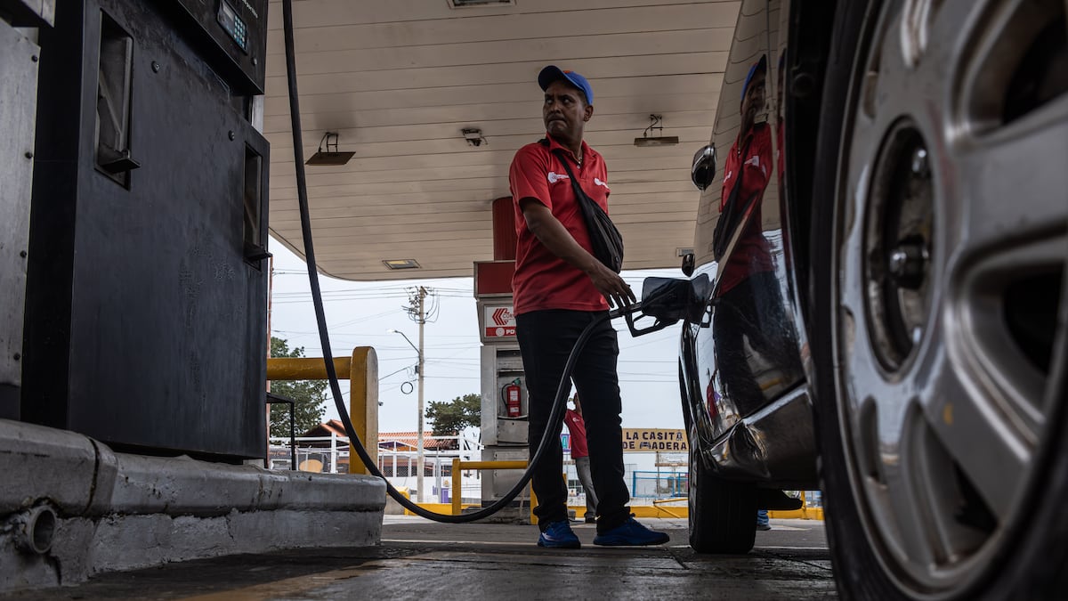 Nuevos precios de combustibles: ‘Bajaron, y tu bolsillo lo sabe’