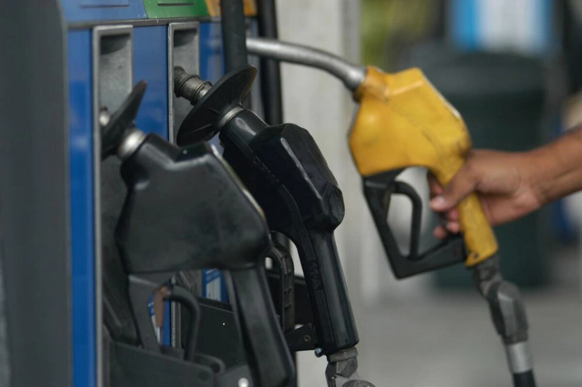 ¡Prepárese! Este viernes 20 de diciembre baja el precio de la gasolina, pero el diésel sube