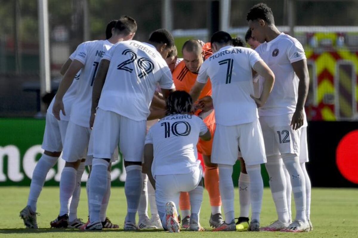 Equipo de Román Torres se despide con derrota de torneo de la MLS