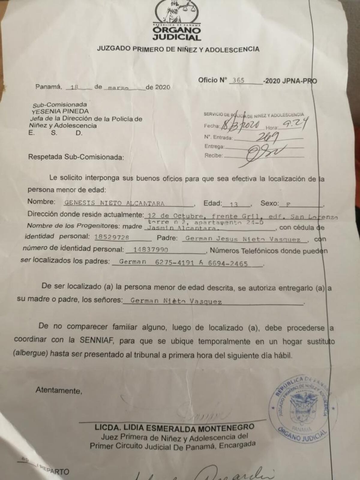 Padre busca a sus dos hijas desaparecidas. Salieron de su casa en la 12 de Octubre