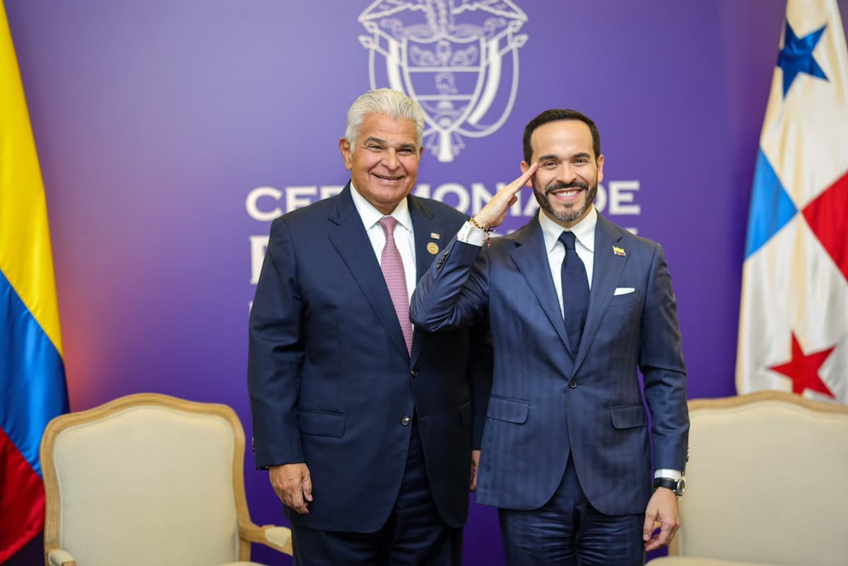 Mulino y De la Espriella hablan de electricidad, narcotráfico y nuevos vuelos