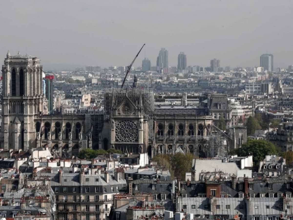 Cámara del campanario podría revelar causa de incendio en Notre Dame