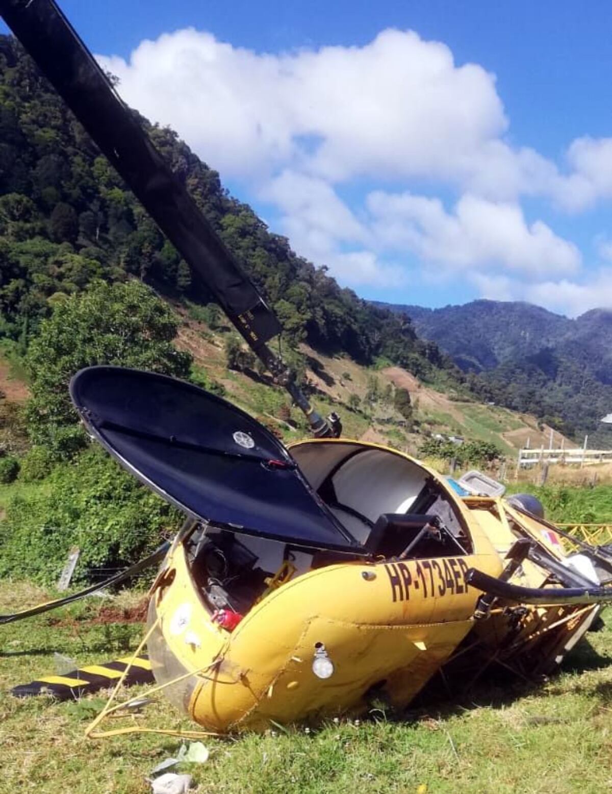 Helicóptero se cayó en Cerro Punta y tres heridos son trasladados