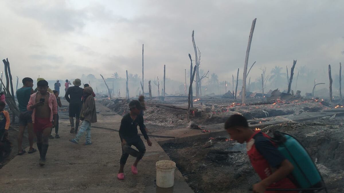 Mil 800 damnificados tras incendio en la comarca de Wargandí