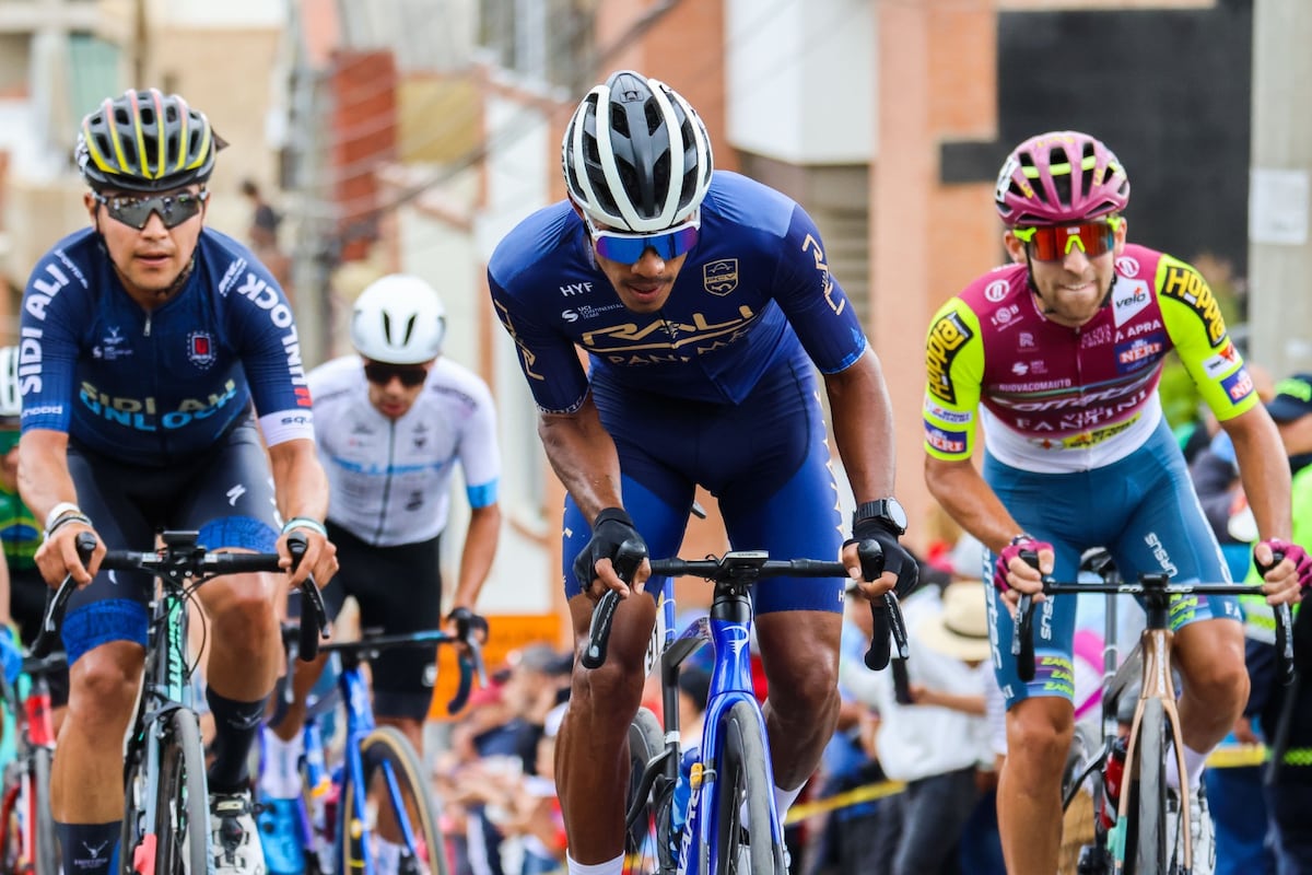 Ciclismo panameño destaca en la Vuelta San Carlos con tres ciclistas en el top 10 