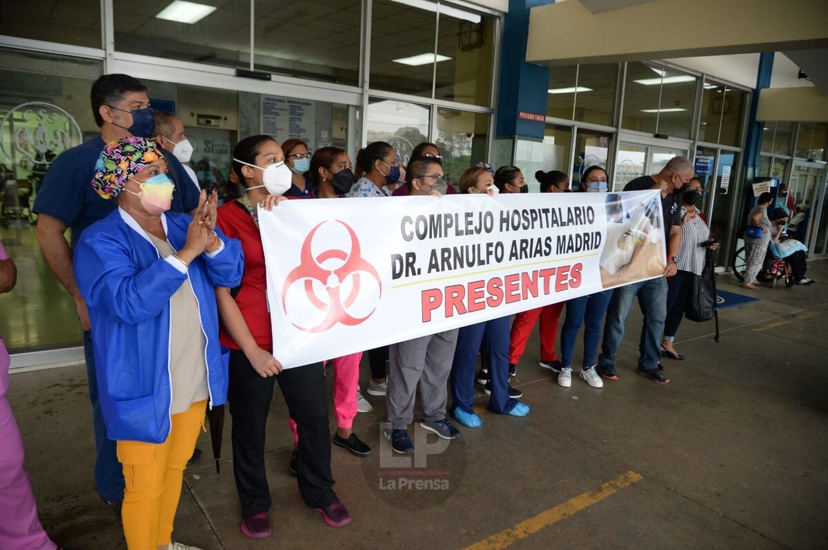 Sin acuerdos. Técnicos asistentes y auxiliares de laboratorio mantendrán el paro de labores