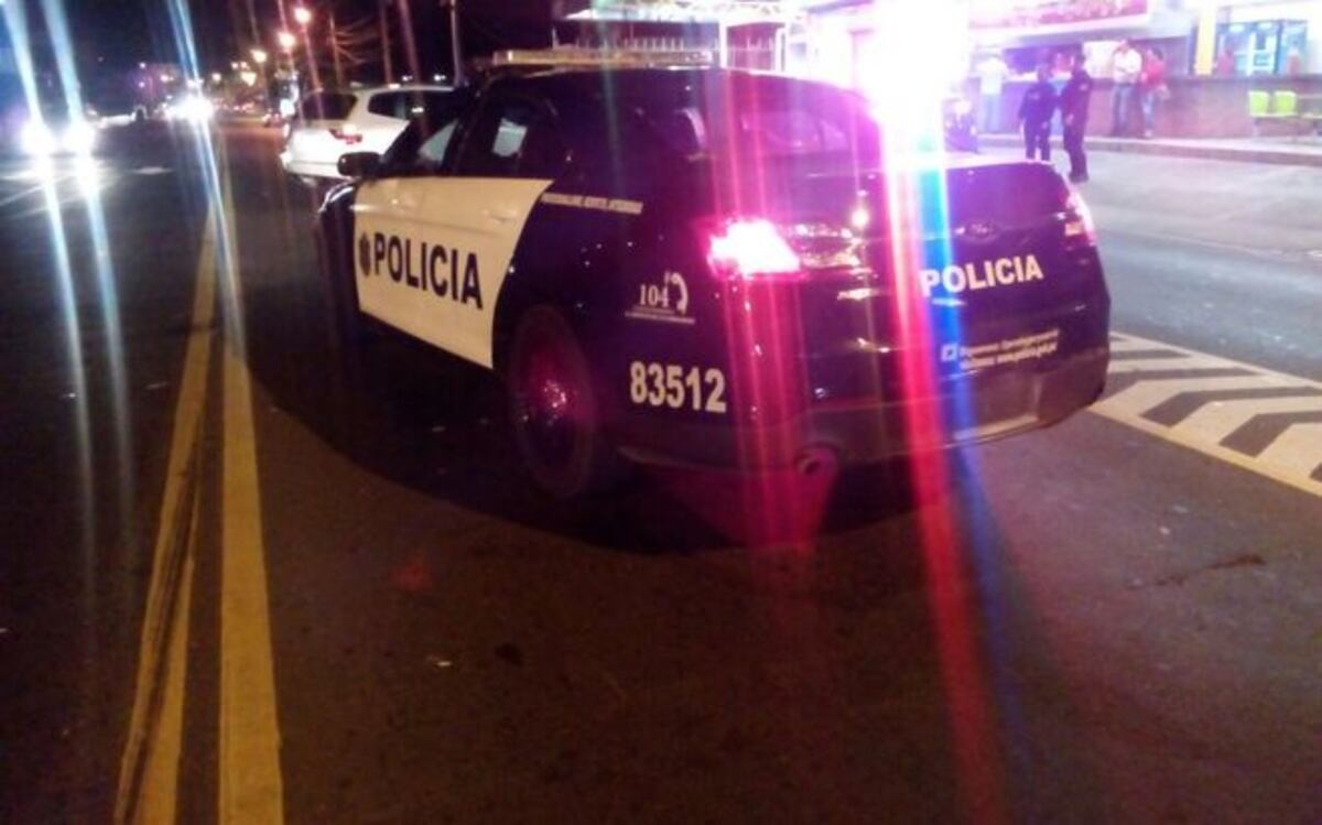 Pareja discutió y sujeto la amenaza con cuchillo; Policía Nacional la salva 