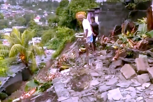 Una familia quedó atrapada en un deslizamiento de tierra en San Miguelito