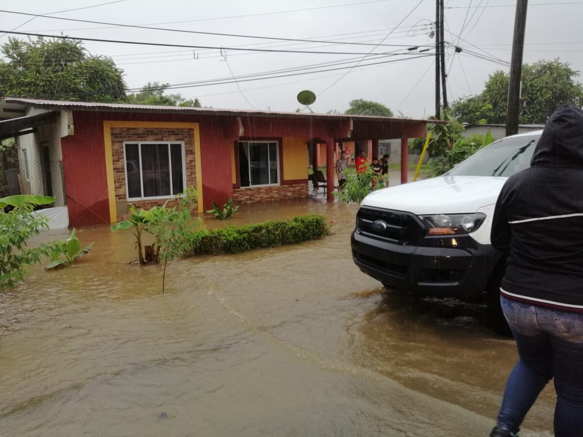 Más de 65 casas resultaron afectadas por el desbordamiento de los ríos Bonete y Mamoní