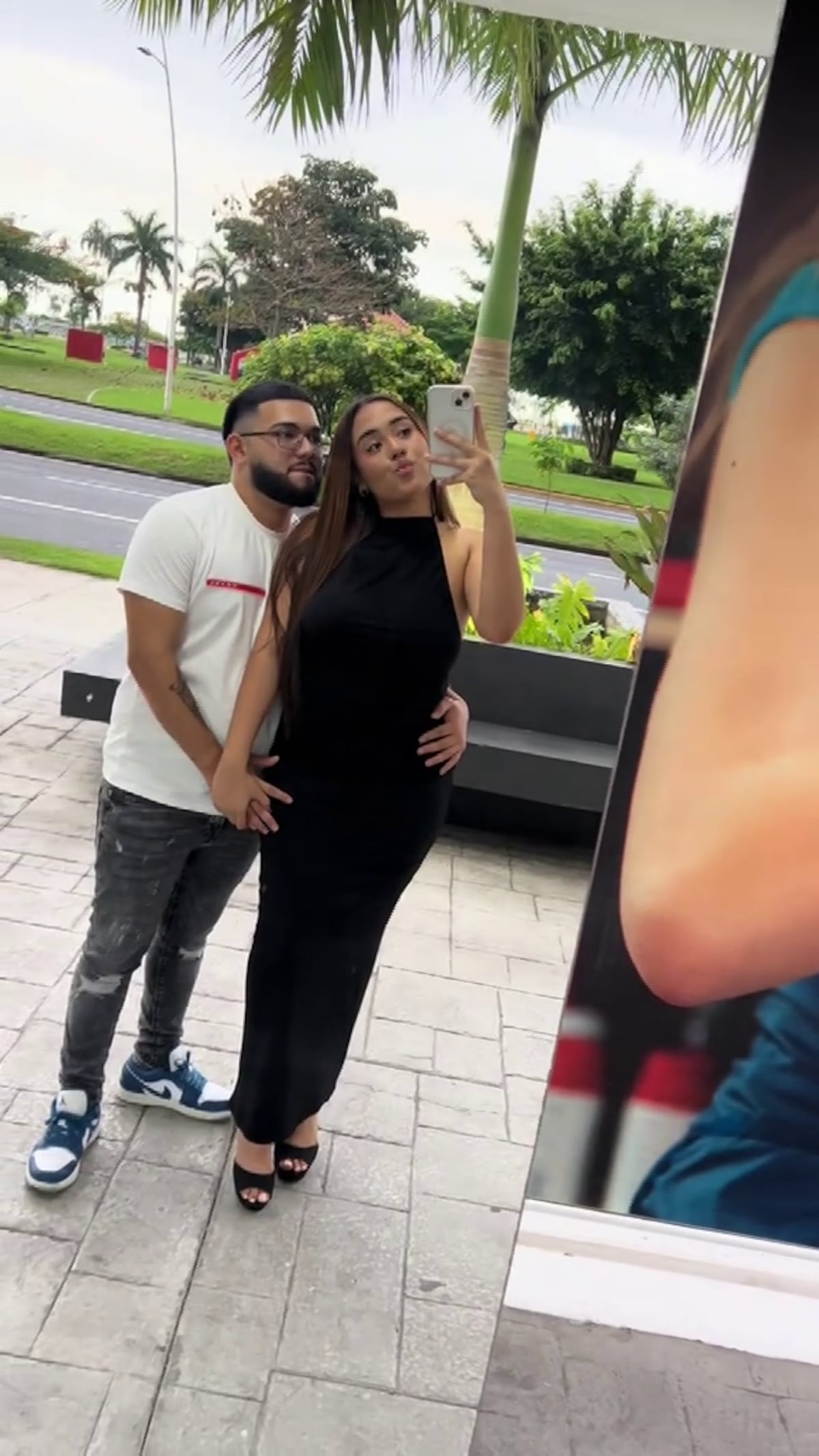 Helencita rompe el silencio: ‘Él ha pasado por encima de mis hijas’. Luis Lay, de 19 años y padre de las niñas de la influencer Hellencita está desaparecido junto a su carro