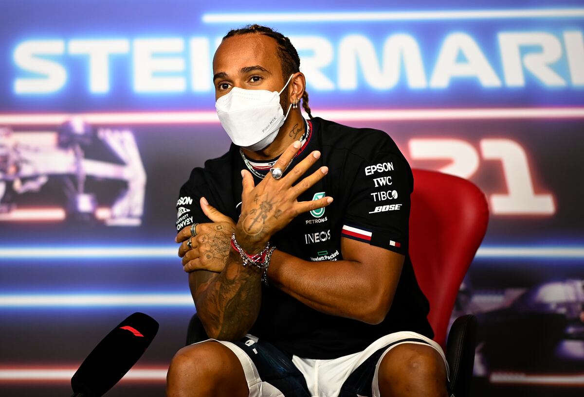 Hamilton espera seguir haciendo mancuerna con Bottas en el equipo Mercedes