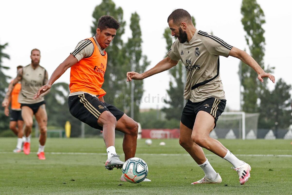 Varane regresa y Hazard sigue en duda para enfrentar al Alavés