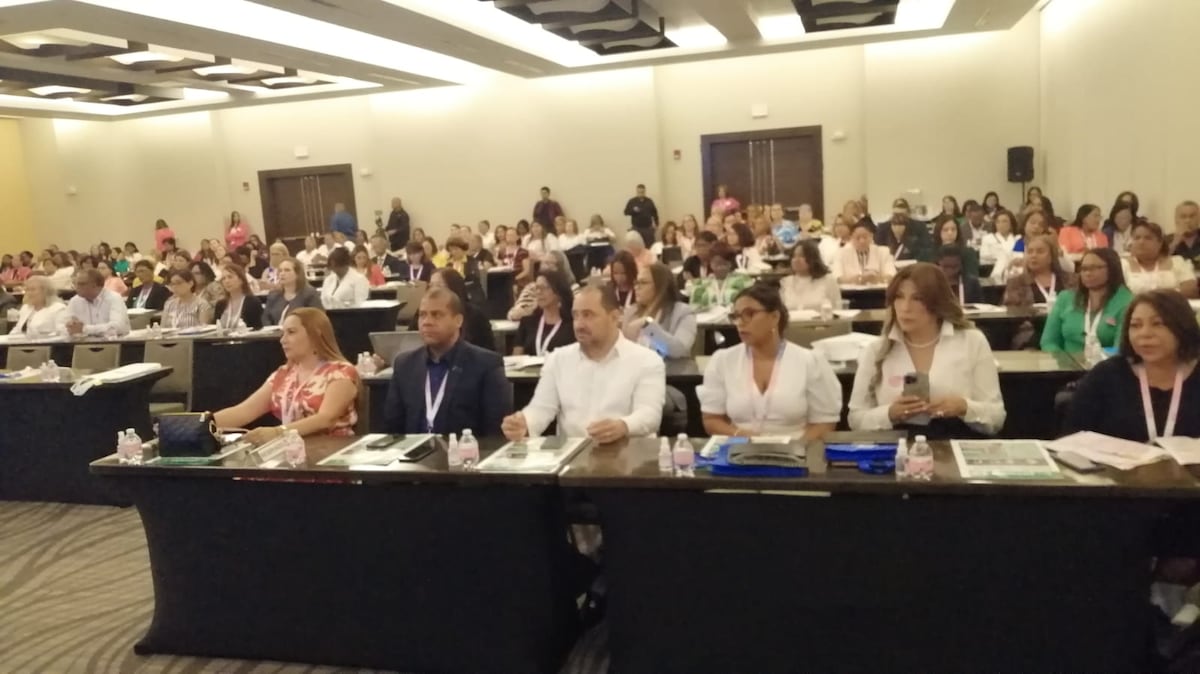 Cooperativistas del mundo que se encuentran en un congreso en Panamá se llevaron su sorpresa