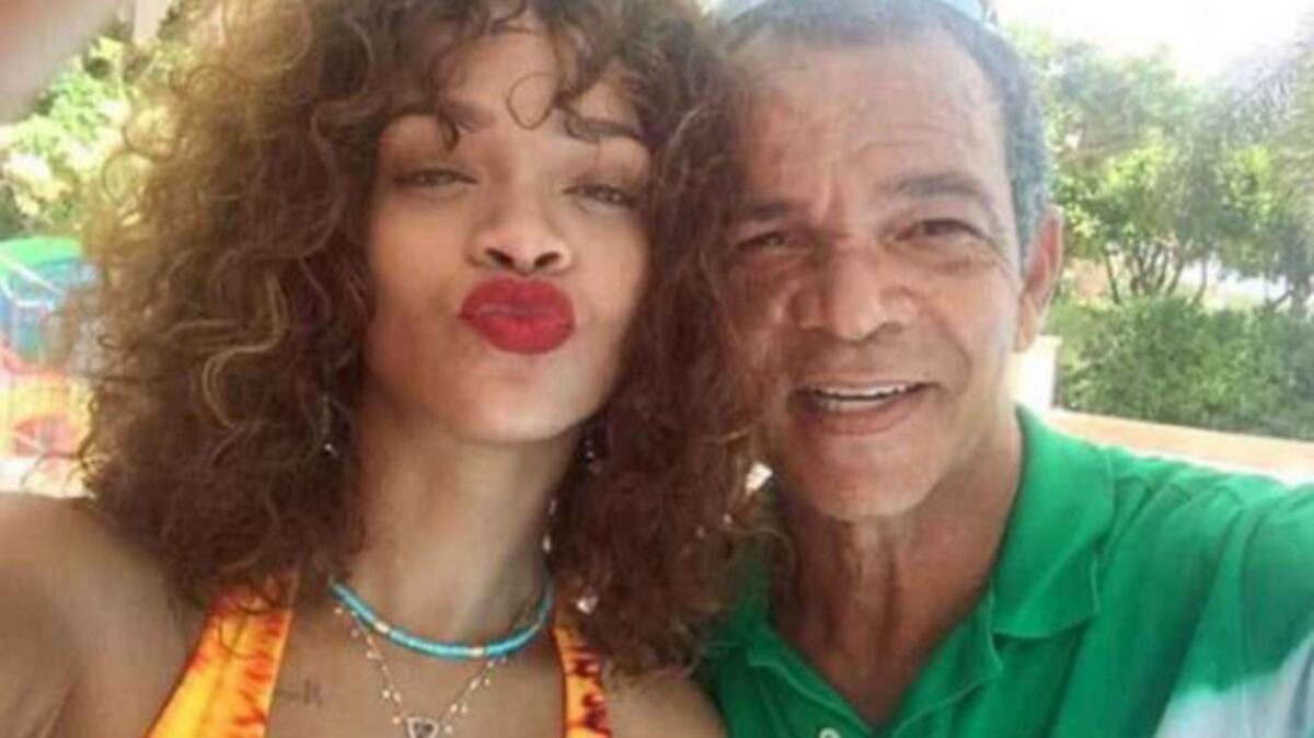 Padre de Rihanna sobrevivió al Covid-19