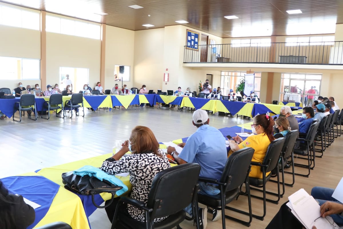 Meduca habla de estrategias encaminadas a las clases semipresenciales