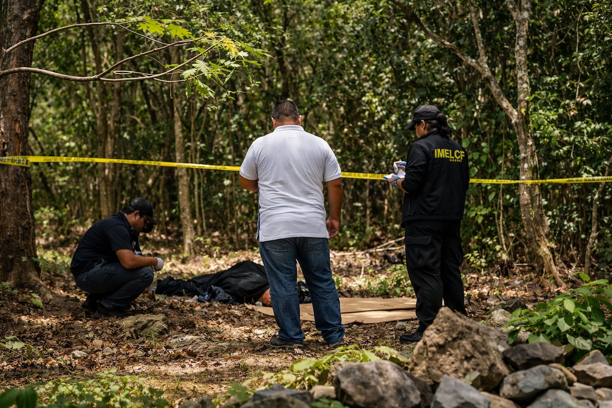 Reconocen por tatuaje a hombre encontrado muerto en Mata del Nance 