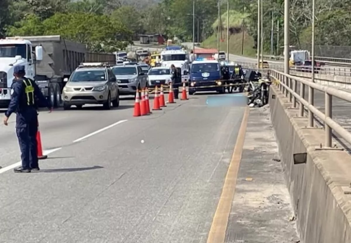 Más de 77 mil autos salen al interior en Semana Santa