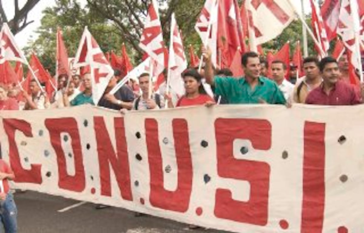 Sindicalistas abandonan la mesa tripartita instalada por el Gobierno Nacional | Vídeo