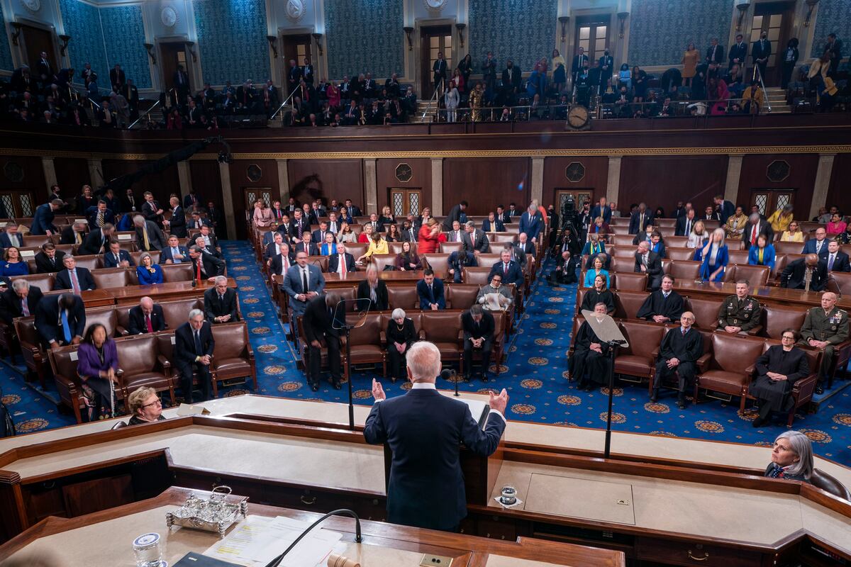 Invasión de Ucrania abre el discurso de Biden ante el Congreso