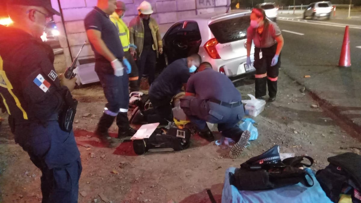 Sargento pierde la vida. Colisiona con objeto fijo bajando el Puente de las Américas