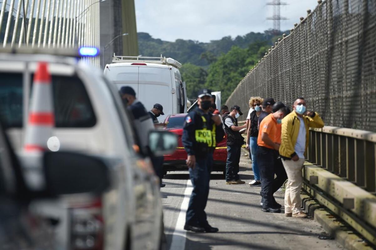 Lamentable. Reportan que una persona se lanzó desde el Puente Centenario