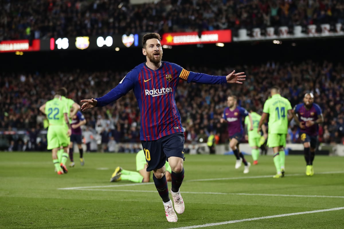 Con gol de Messi, Barcelona se corona campeón de LaLiga