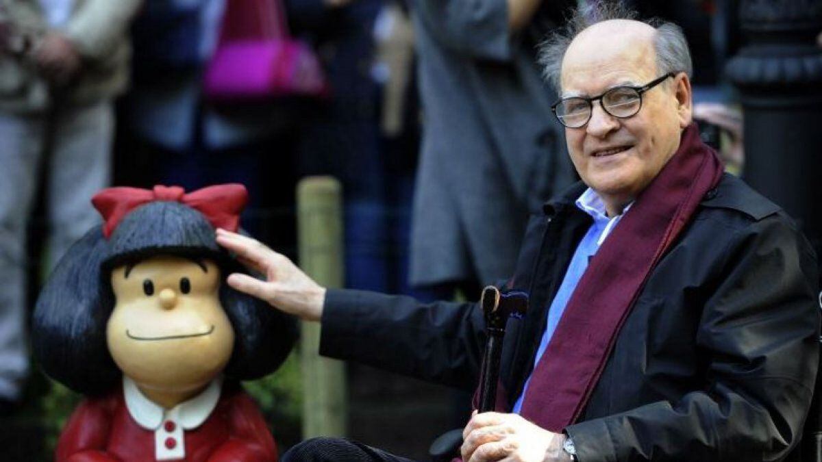 La pequeña Mafalda está de luto. Fallece el gran dibujante argentino ‘Quino’, padre del emblemático personaje espejo de la juventud progresista