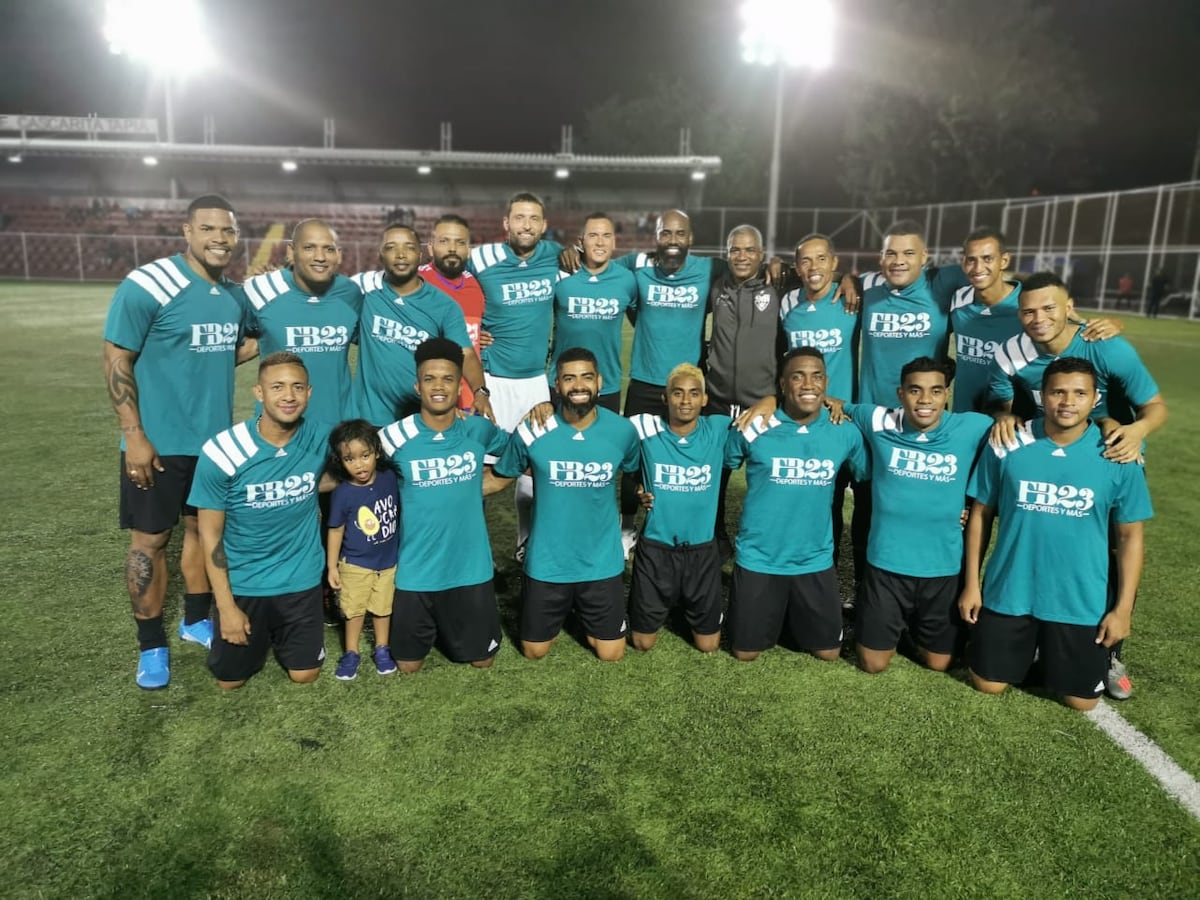 Noche de fútbol y asado con Kevin Kuranyi. Video