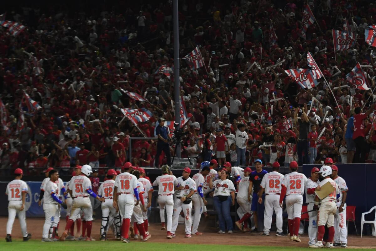 Coclé completa la remontada más épica de la historia del Béisbol Juvenil