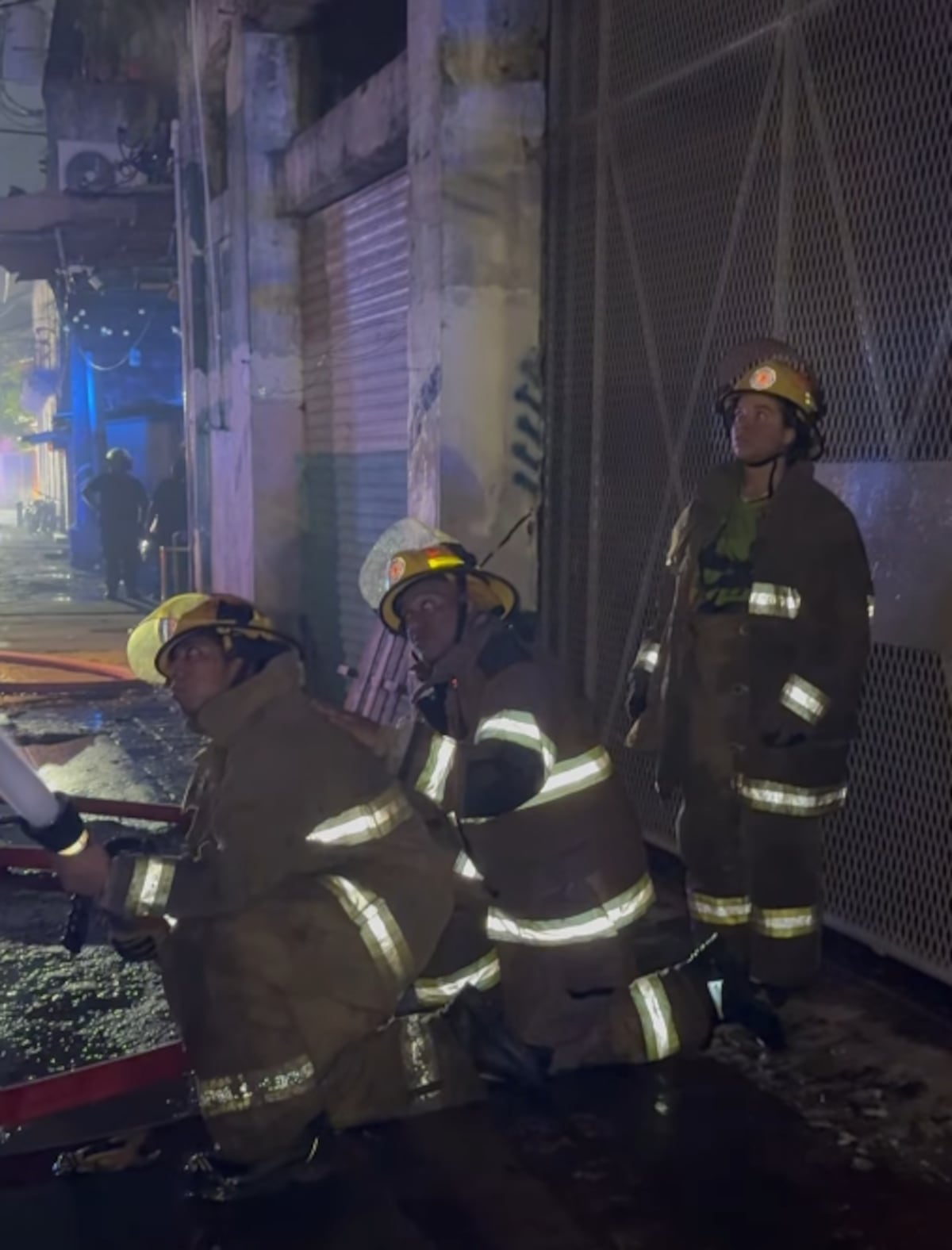 FOTOS | Otro incendio golpea el Casco Antiguo: ya son cuatro estructuras destruidas por el fuego en menos de una semana