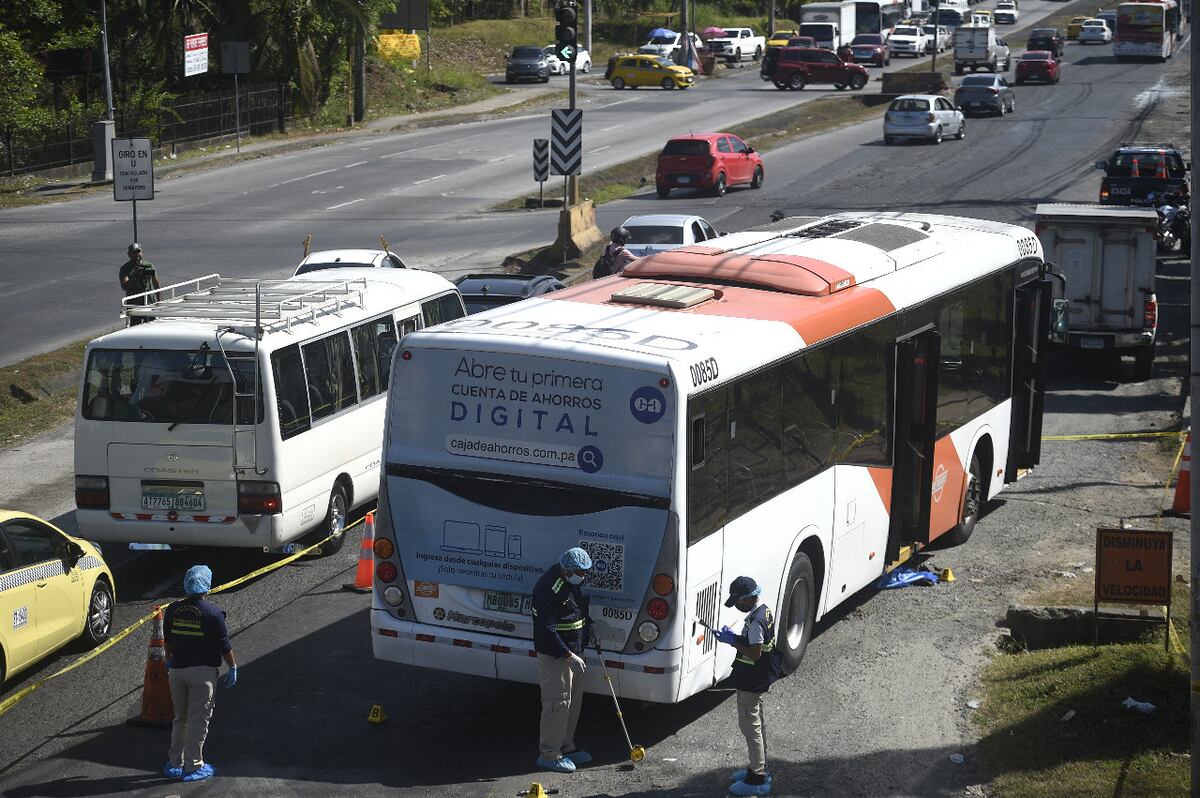 Víspera de Año Nuevo. Ciclista muere arrollado por un metrobús