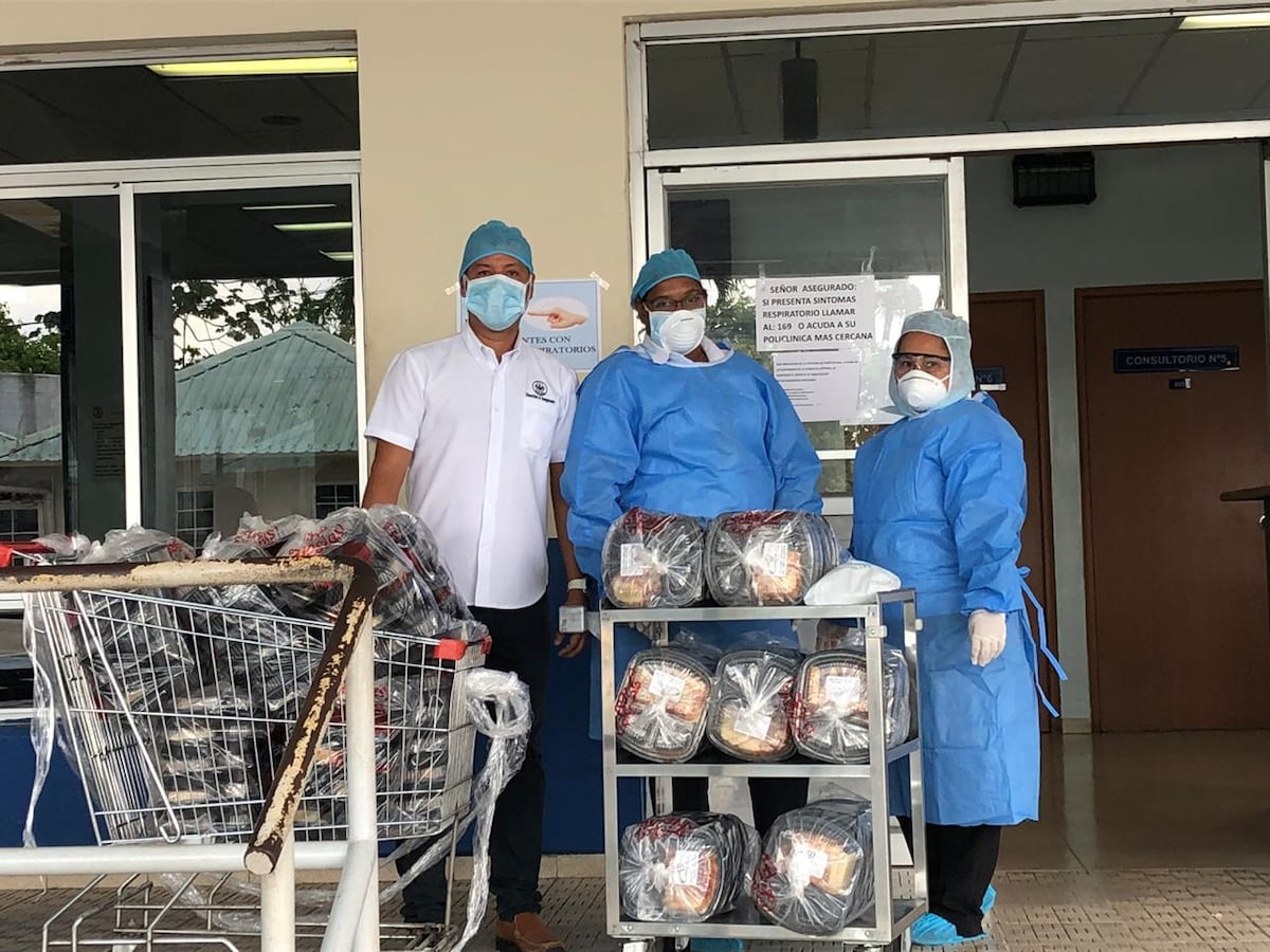 Buenas noticias. Grupo "Héroes de Blanco” recolecta ayuda para apoyar al personal médico  