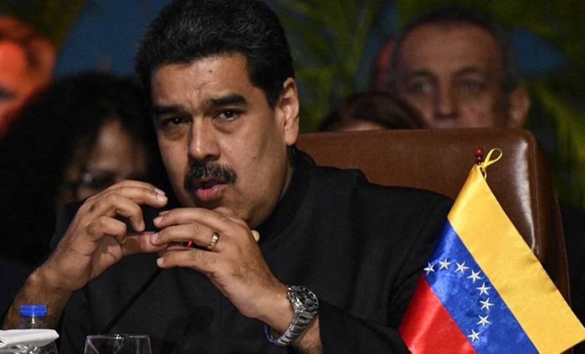 Nicolás Maduro pide a militares a estar alerta en frontera