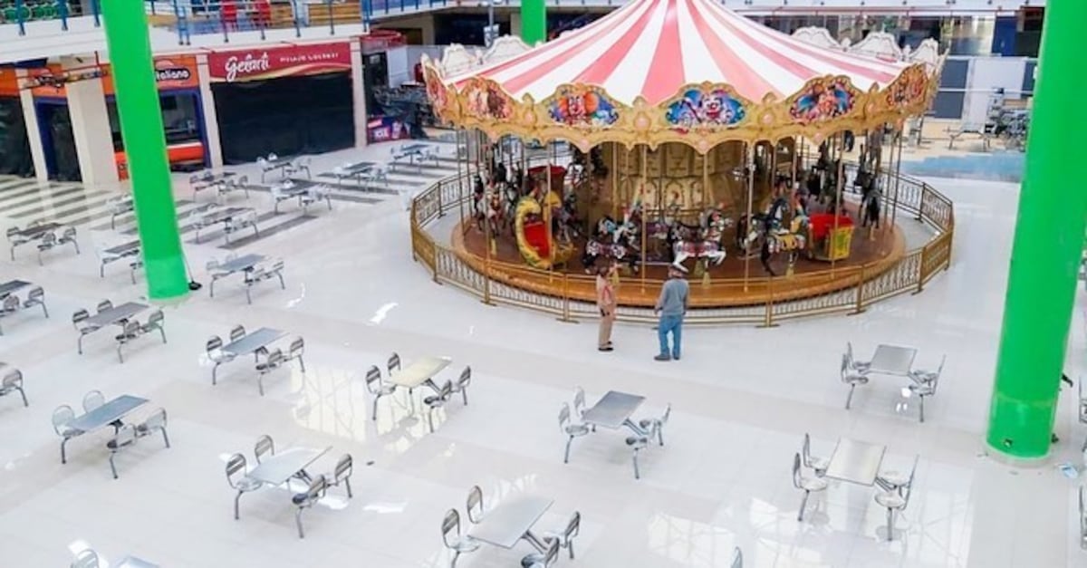 Mall hacen ajustes para su reapertura. Albrook Mall muestra cambios para distanciamiento. Chequee