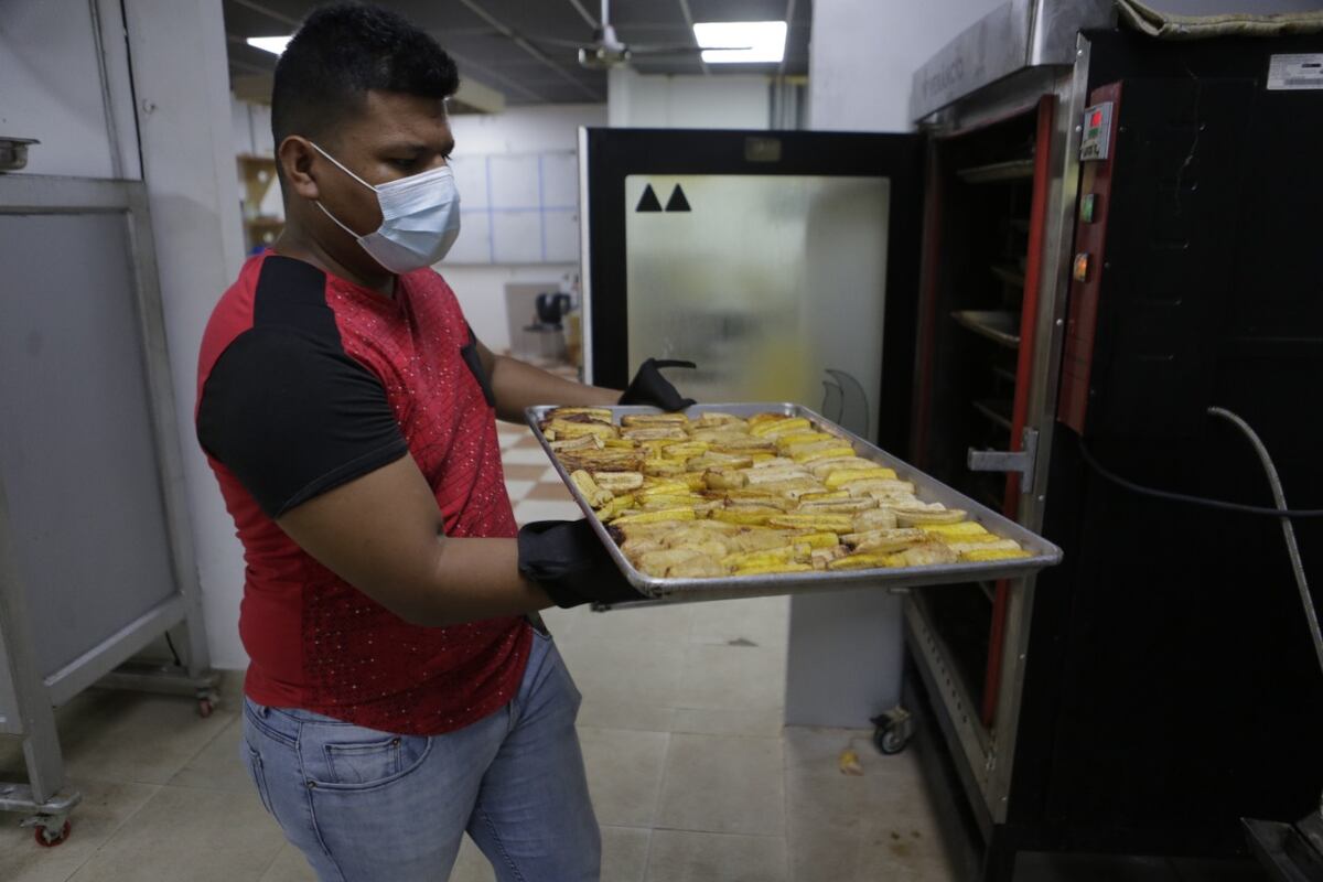 Comedor solidario Santa María del Camino lucha contra el hambre