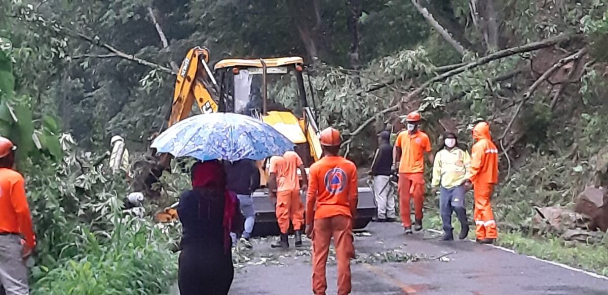 Mal tiempo causa afectaciones en varios puntos del país, entre 2 y 3 de julio debe entrar onda tropical