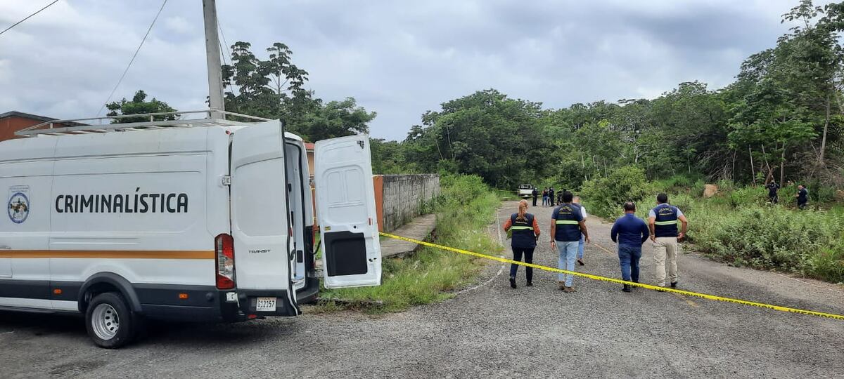 Lo hallan sin vida dentro de un auto en Dolega