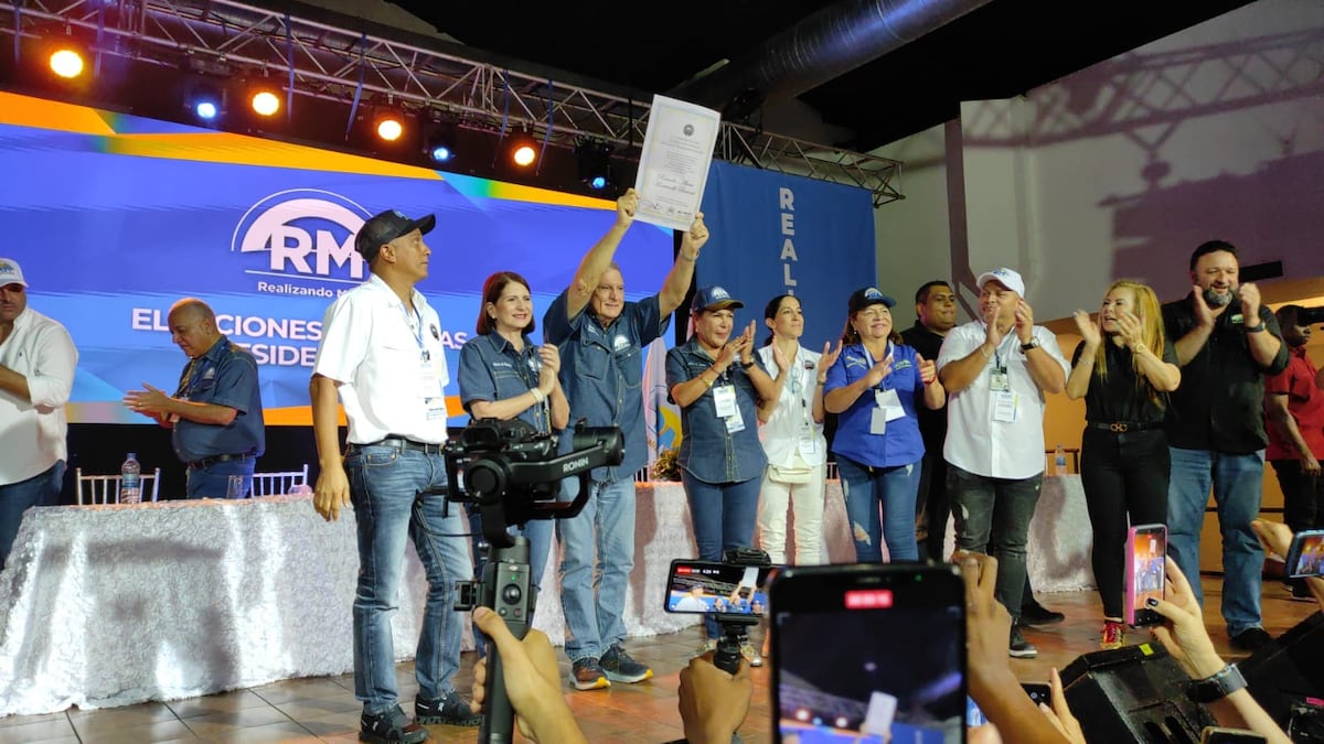 ¿Sorprendidos? Con baja participación electoral, Ricardo Martinelli gana las elecciones primarias de RM