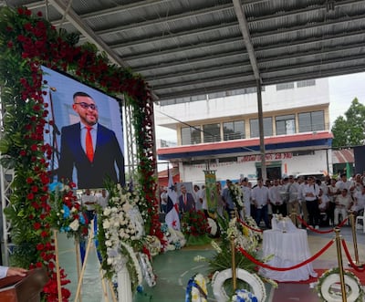 ‘Mi hijo no merecía morir así’: entre lágrimas, la madre de Héctor Sambrano pidió justicia durante su último adiós