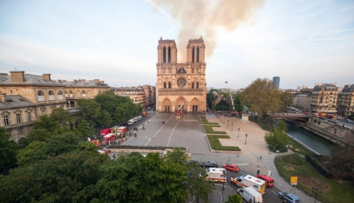 Las autoridades creen que el incendio de Notre Dame tuvo un origen accidental