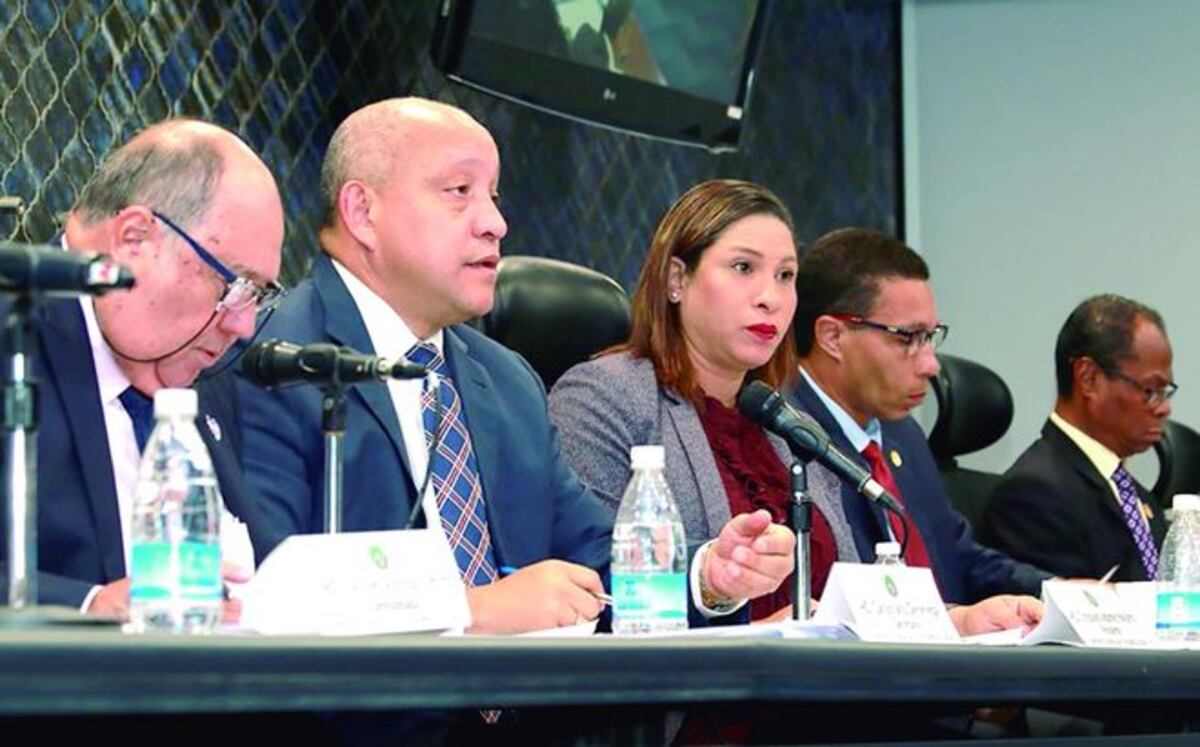 Diputados se resisten al debate sobre educación sexual por su costo político