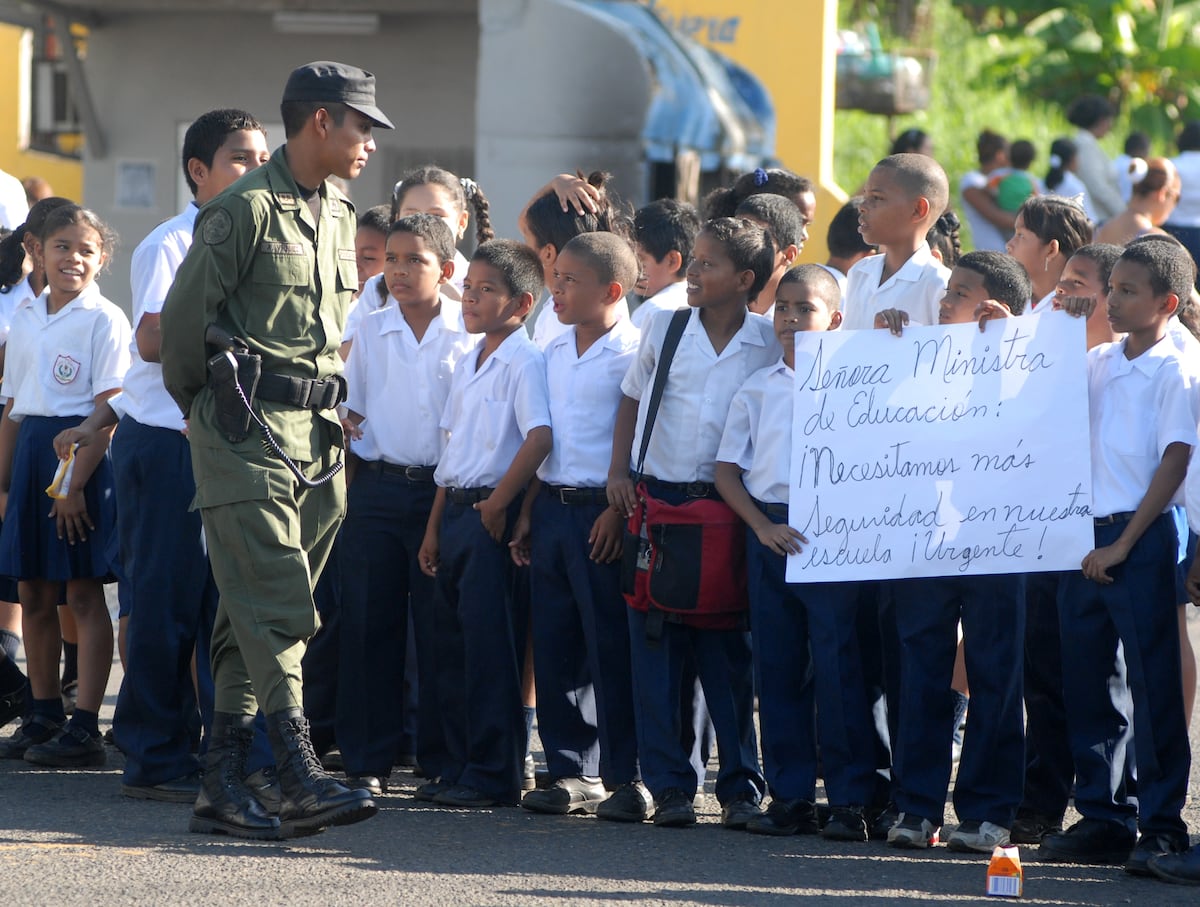 Secuestran a un niño y se escapa. La violencia en Pedregal ha llegado hasta la escuela Cirilo J. Martínez