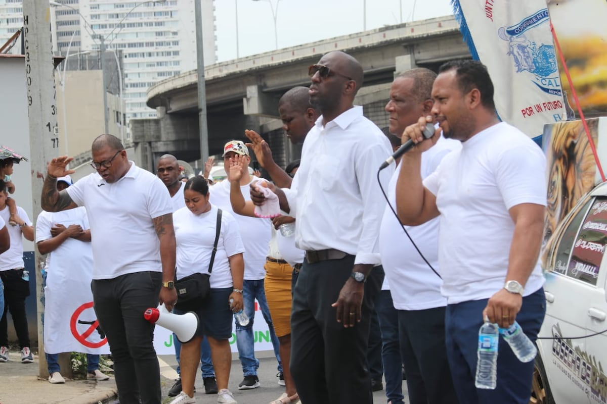 Marchan pidiendo paz en su comunidad