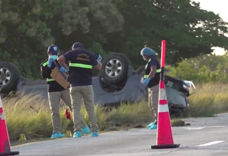 IMPACTANTE. Vuelco deja muerto a pasajero de 35 años en la Vía Panamericana, provincia de Coclé