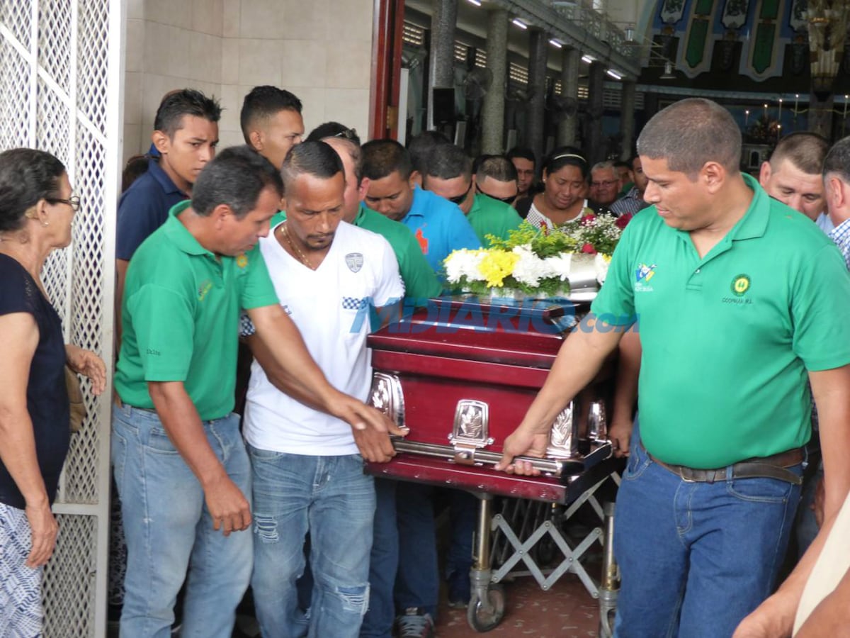 ¡DOLOROSO! Despiden a transportista asesinado en en David, Chiriquí