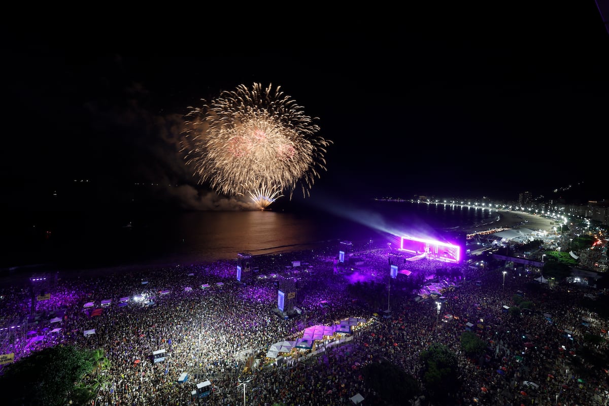 Shakira hace historia en Copacabana con un concierto récord ante dos millones de fans