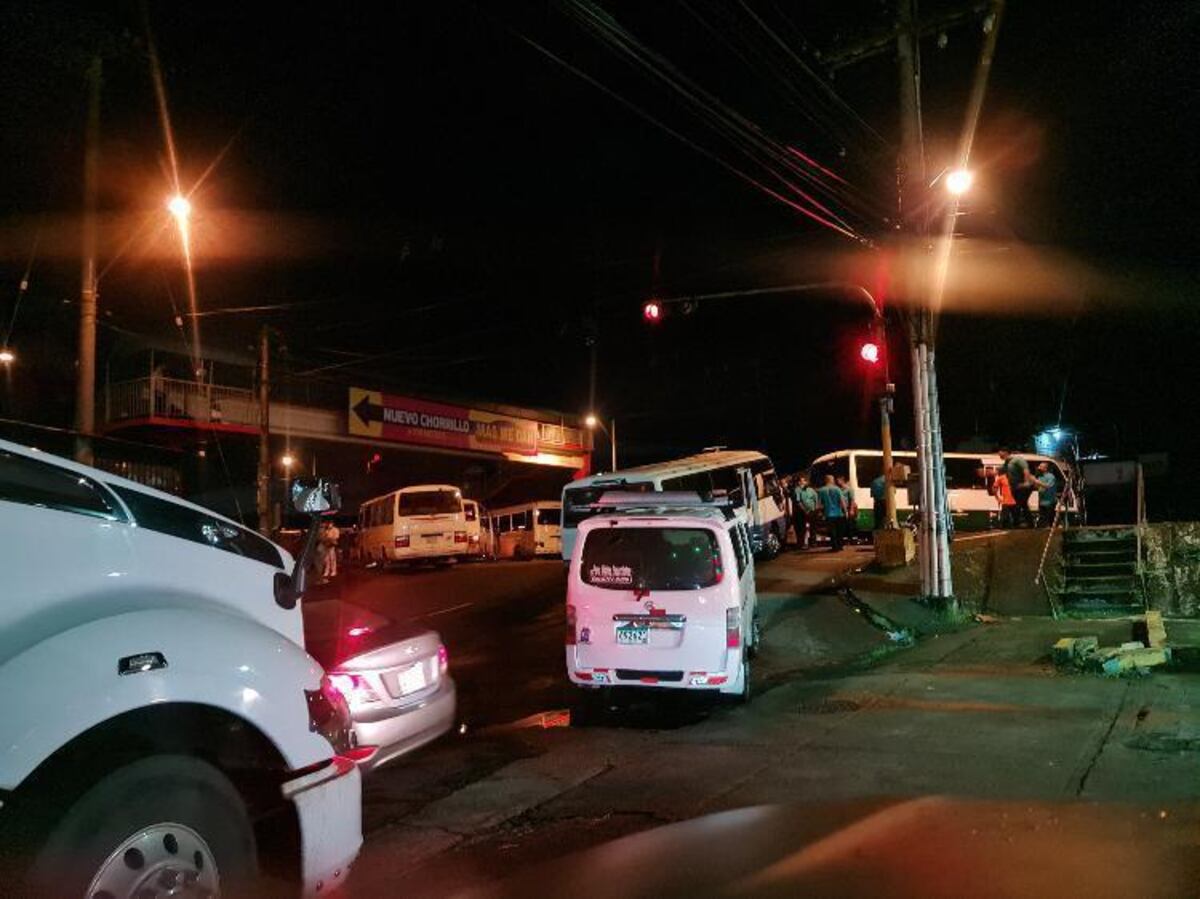 Paro nacional. Transportistas se tiran a la calle por el alto costo del combustible. Video