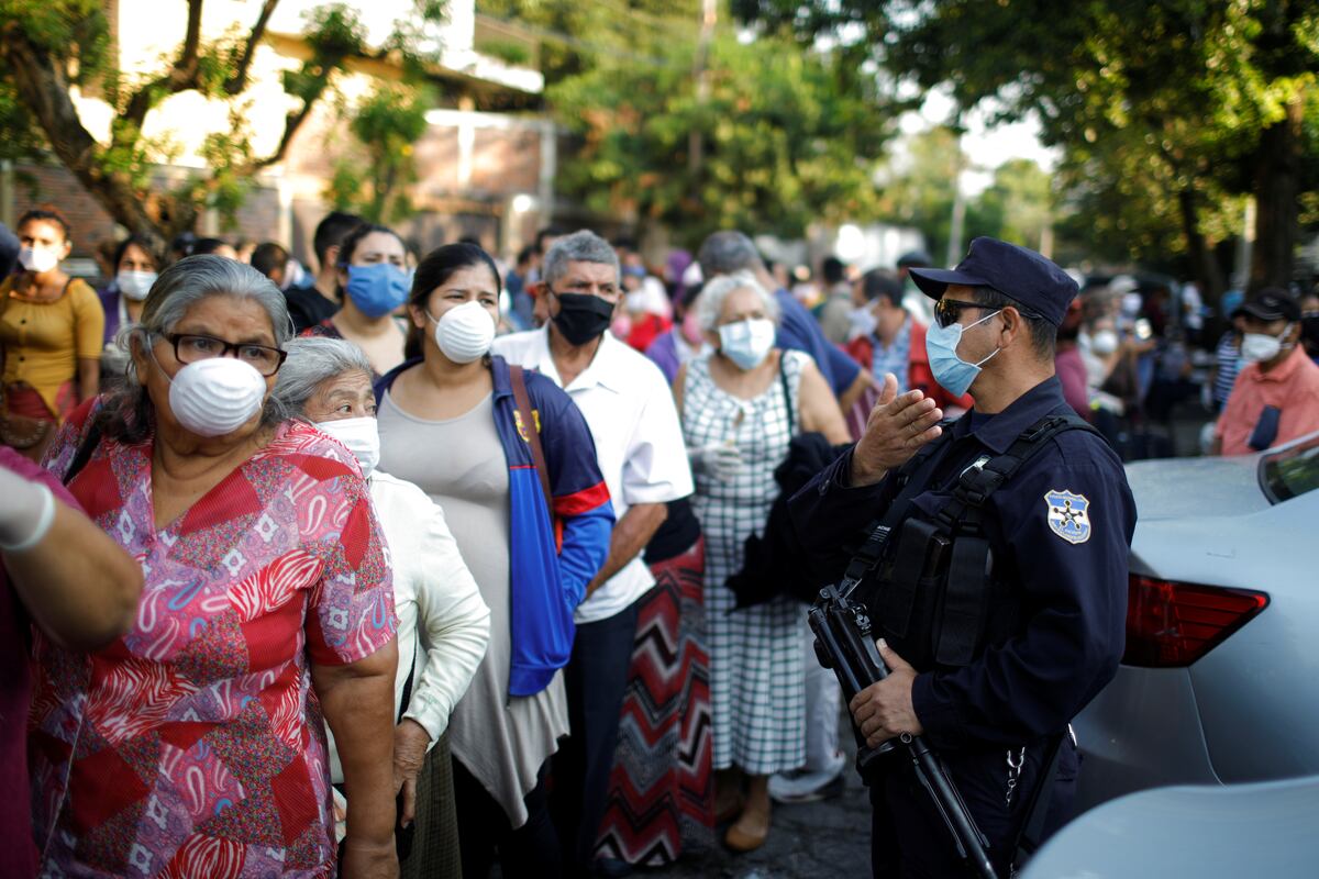 Primera muerte por coronavirus en El Salvador. Bukele: ‘Dios nos proteja’