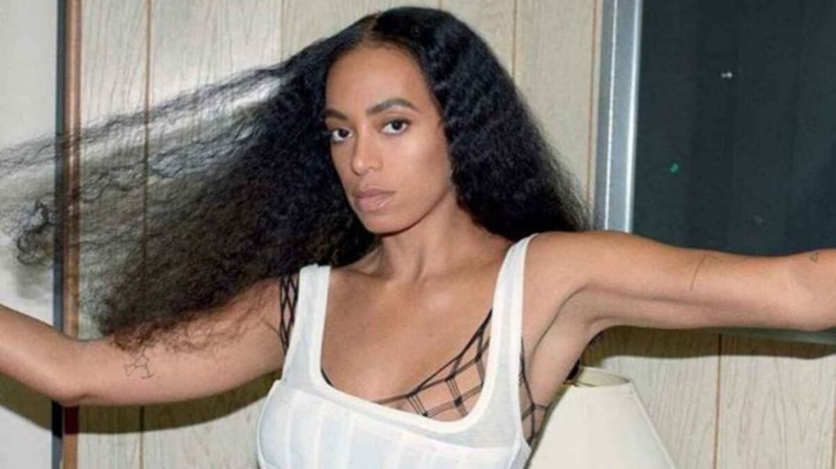 Hermana de Beyoncé sale con una mujer por primera vez