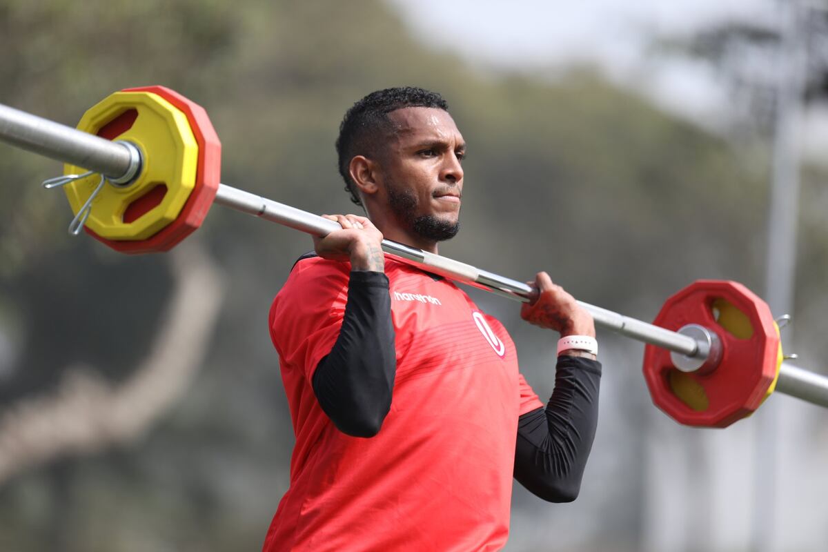 Alberto Quintero sigue poniéndose a tono para el reinició del fútbol en Perú